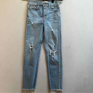 Levi’s Wedgie Straight Distressed Women's Button fly Jeans Sz 26